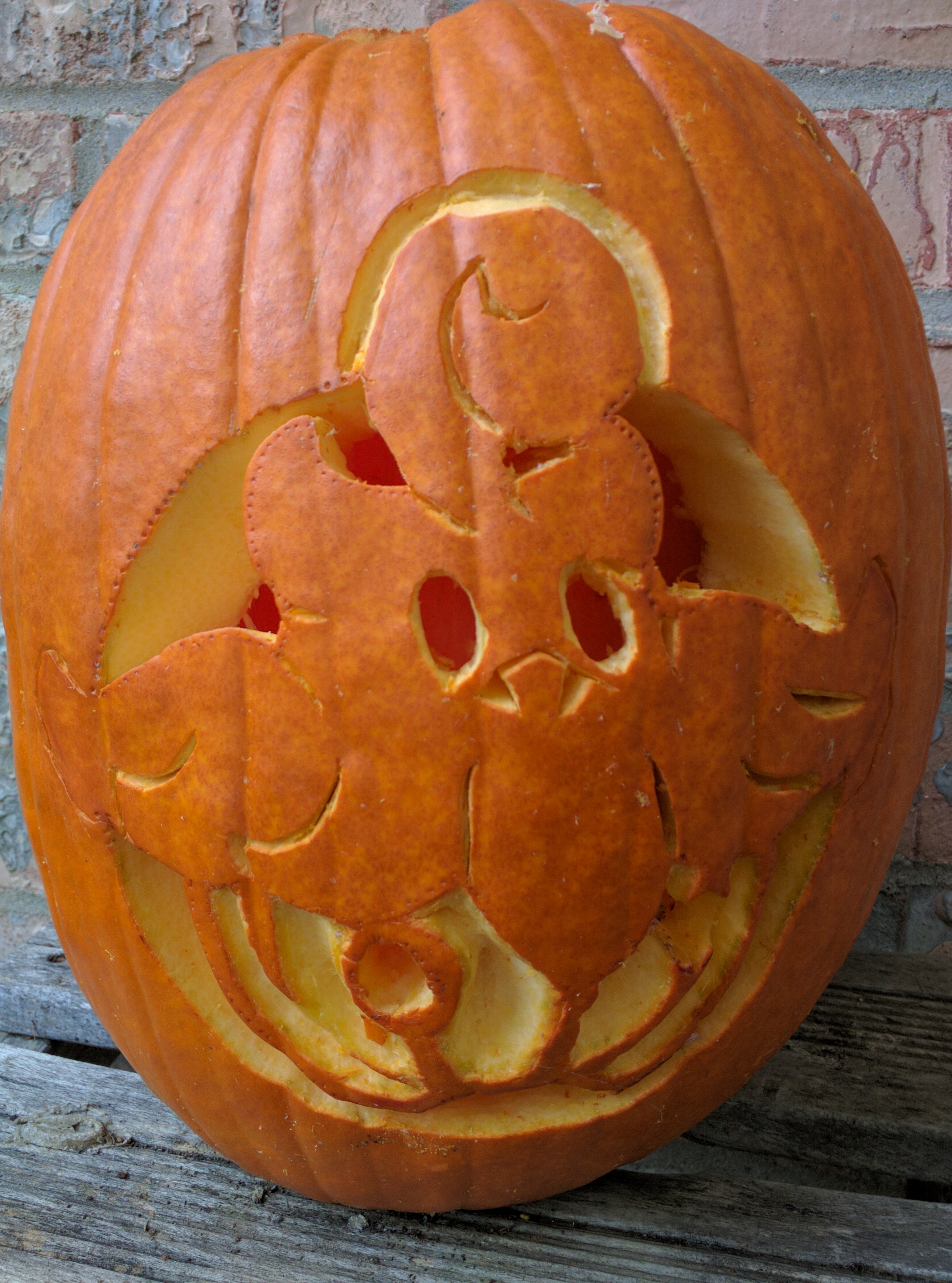 Pumpkaboo Halloween pumpkin carving!